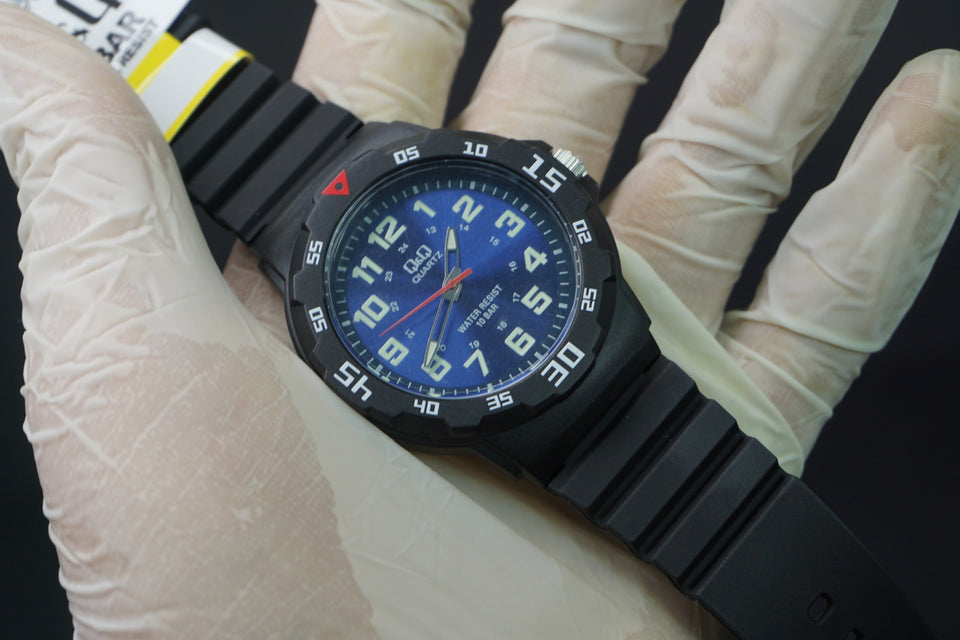 Reloj Hombre Q&Q Resina | E001